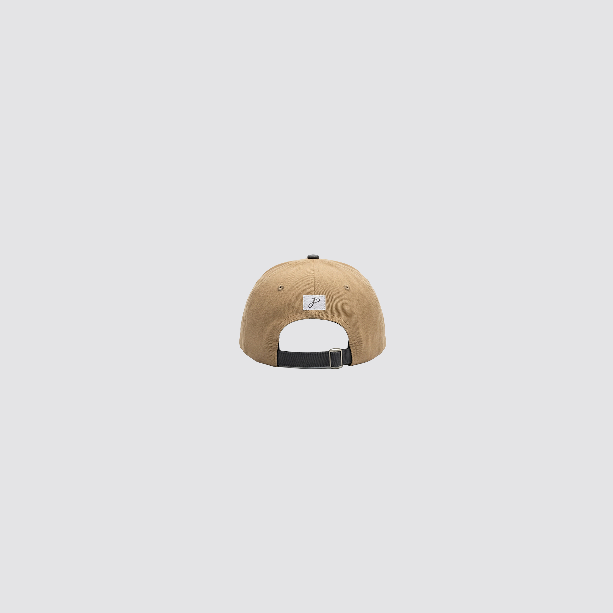 Beige Cap mit grauem Schirm und J Monogramm Stickerei
