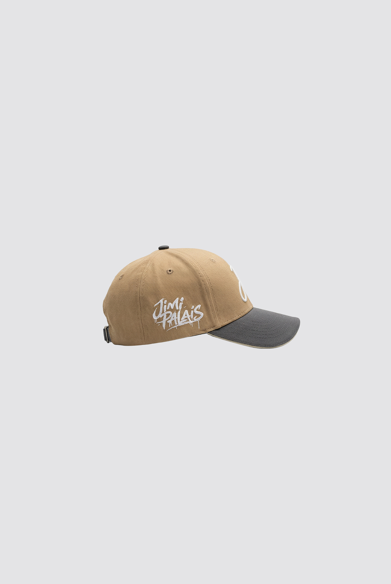Beige Cap mit grauem Schirm und J Monogramm Stickerei