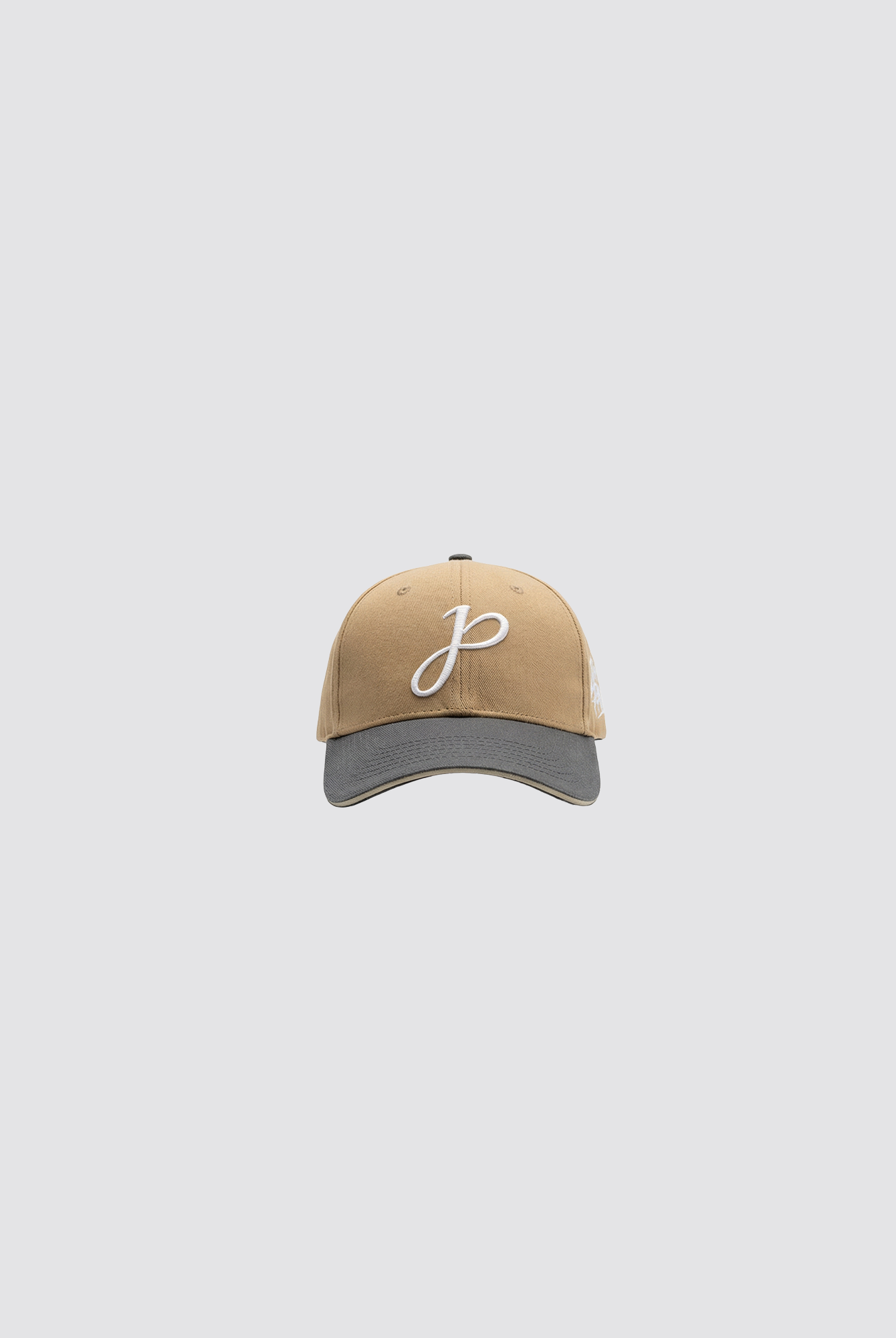 Beige Cap mit grauem Schirm und J Monogramm Stickerei