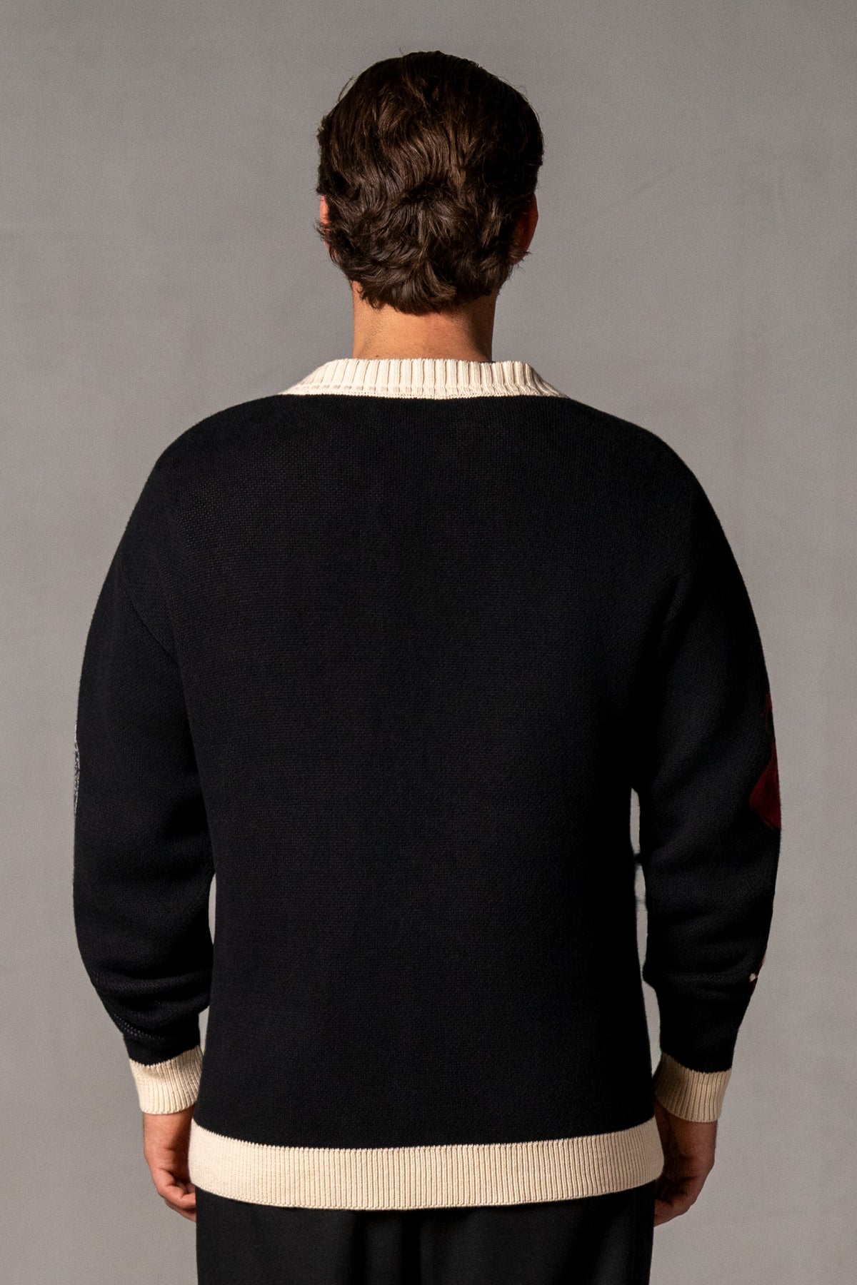 Herren Cardigan mit Japan-Applikationen – Schwarz, Rückansicht