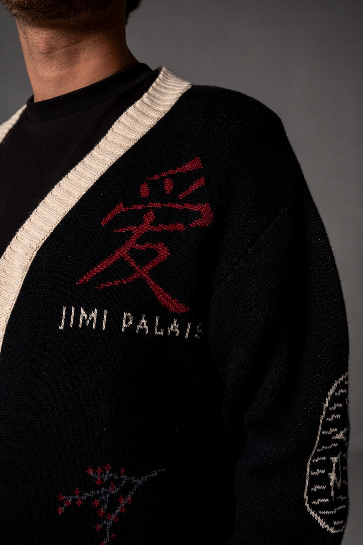 Herren Cardigan mit Japan-Applikationen – Schwarz, Detail