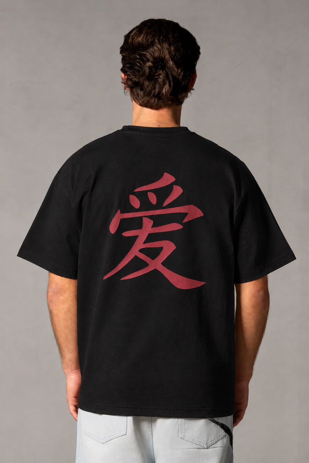 Herren T-Shirt Schwarz mit Japan-Print – Schwarz, Rückansicht am Model