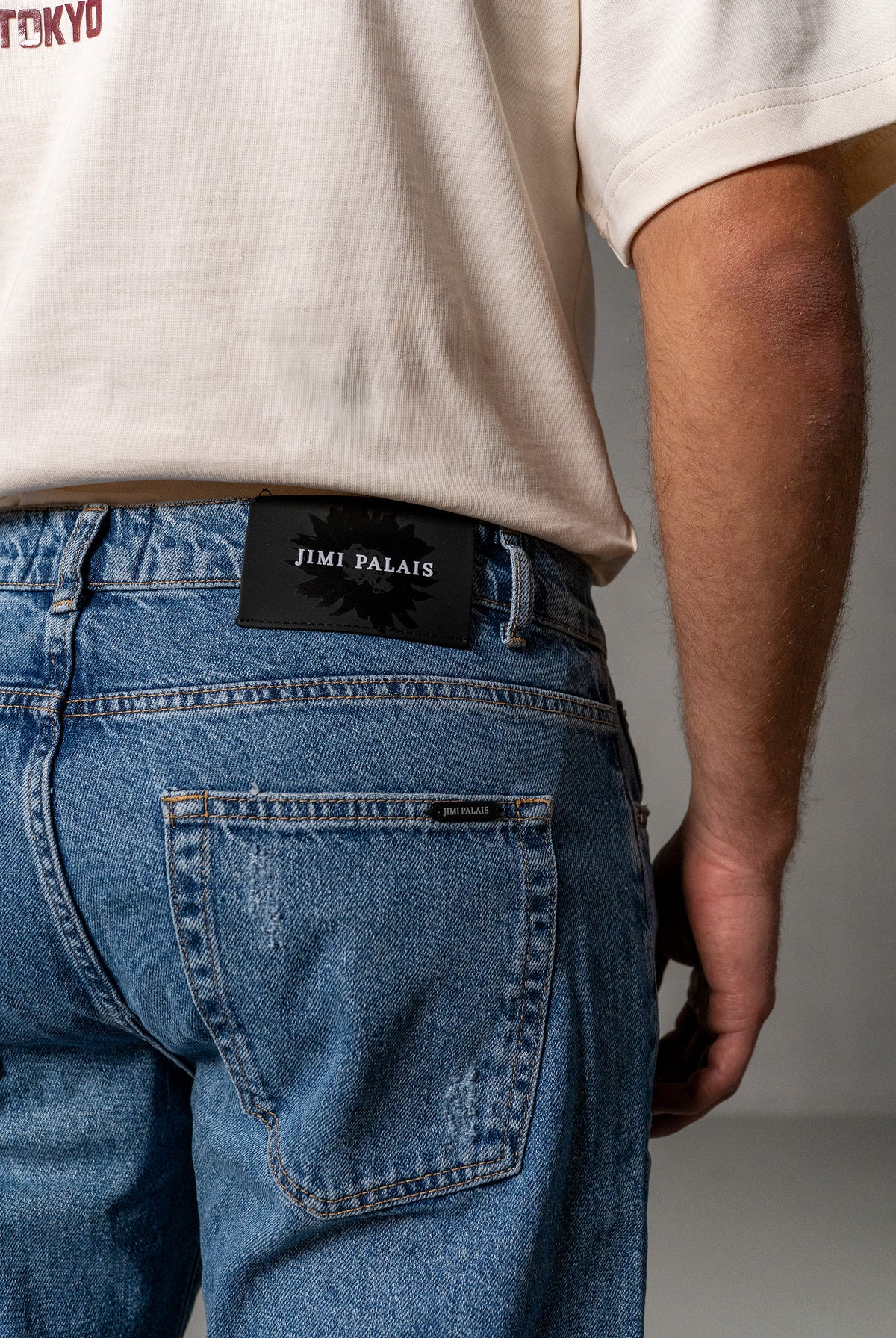 Herren Jeans Blau mit JIMI PALAIS Monogramm-Patches – Blau, Detail