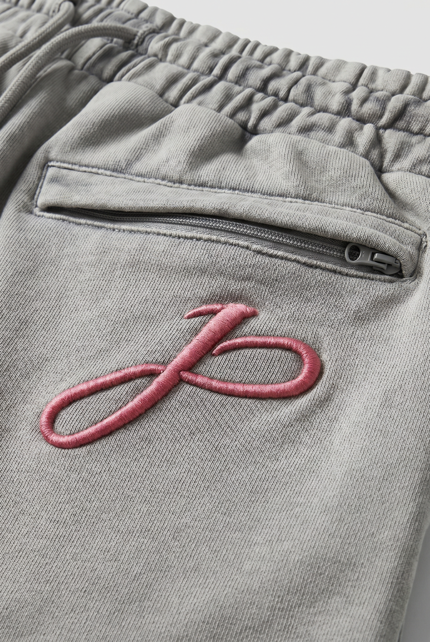Shorts mit Monogram