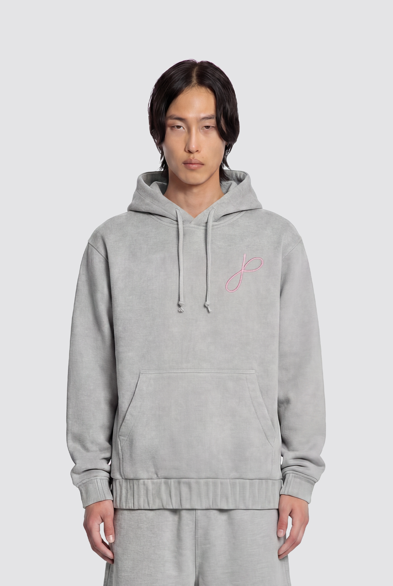 Hoodie mit J Monogramm vorne und großem Print auf der Rückseite