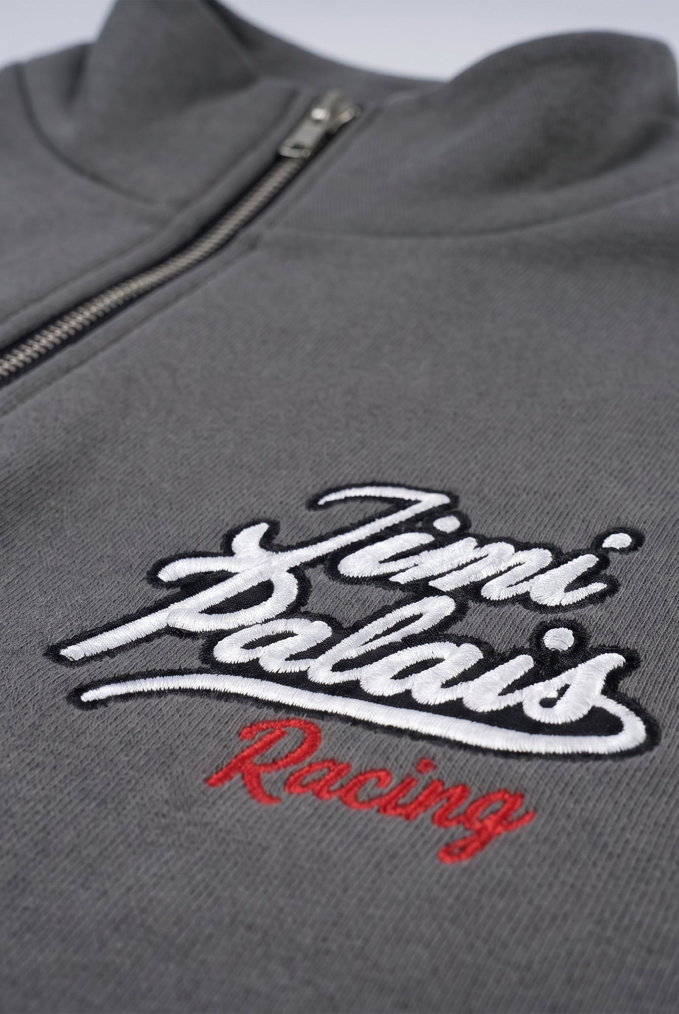 Halfzip Sweatshirt mit Reißverschluss und Racing Patches auf der Vorderseite