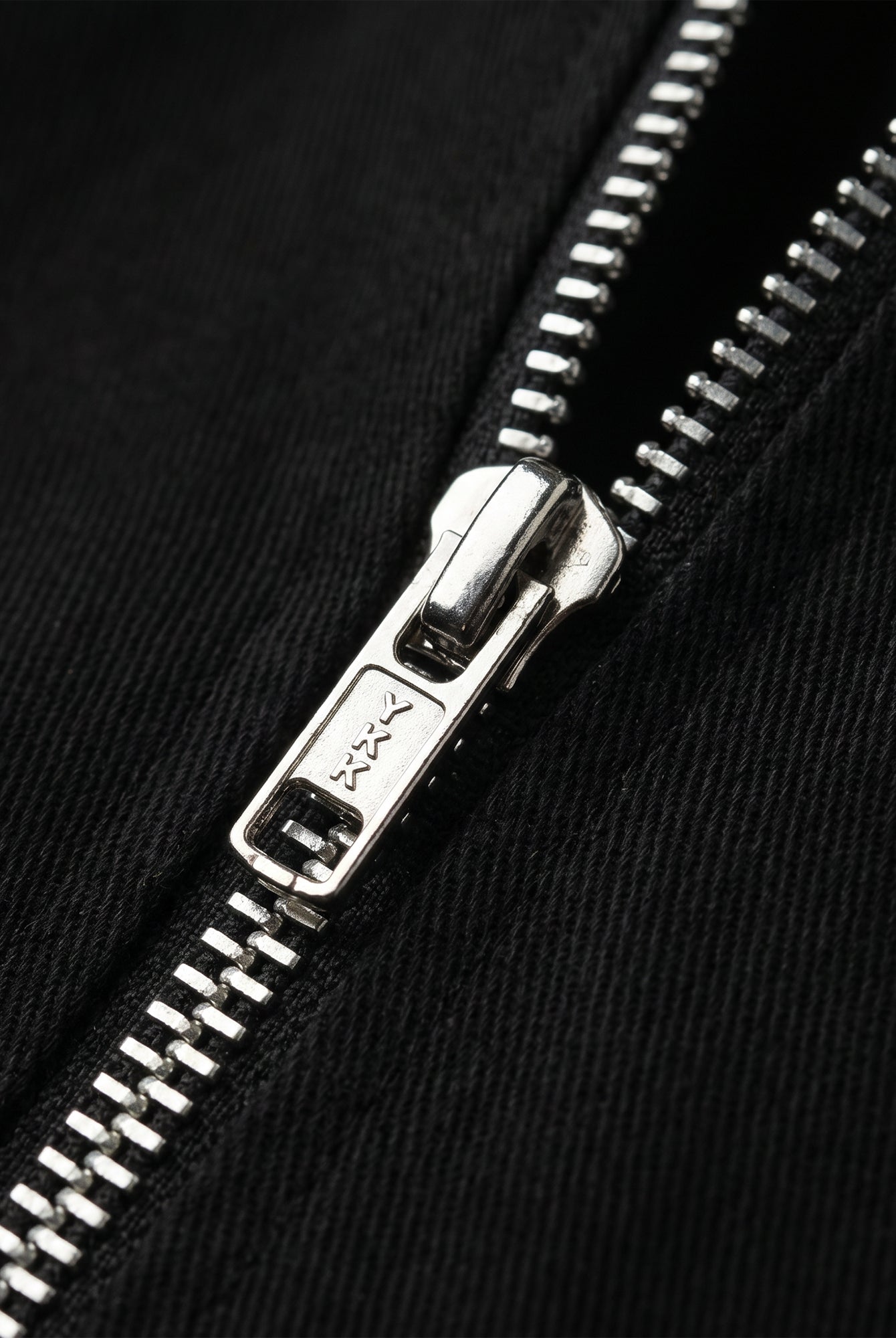 Halfzip Sweatshirt mit Reißverschluss und Racing Patches auf der Vorderseite