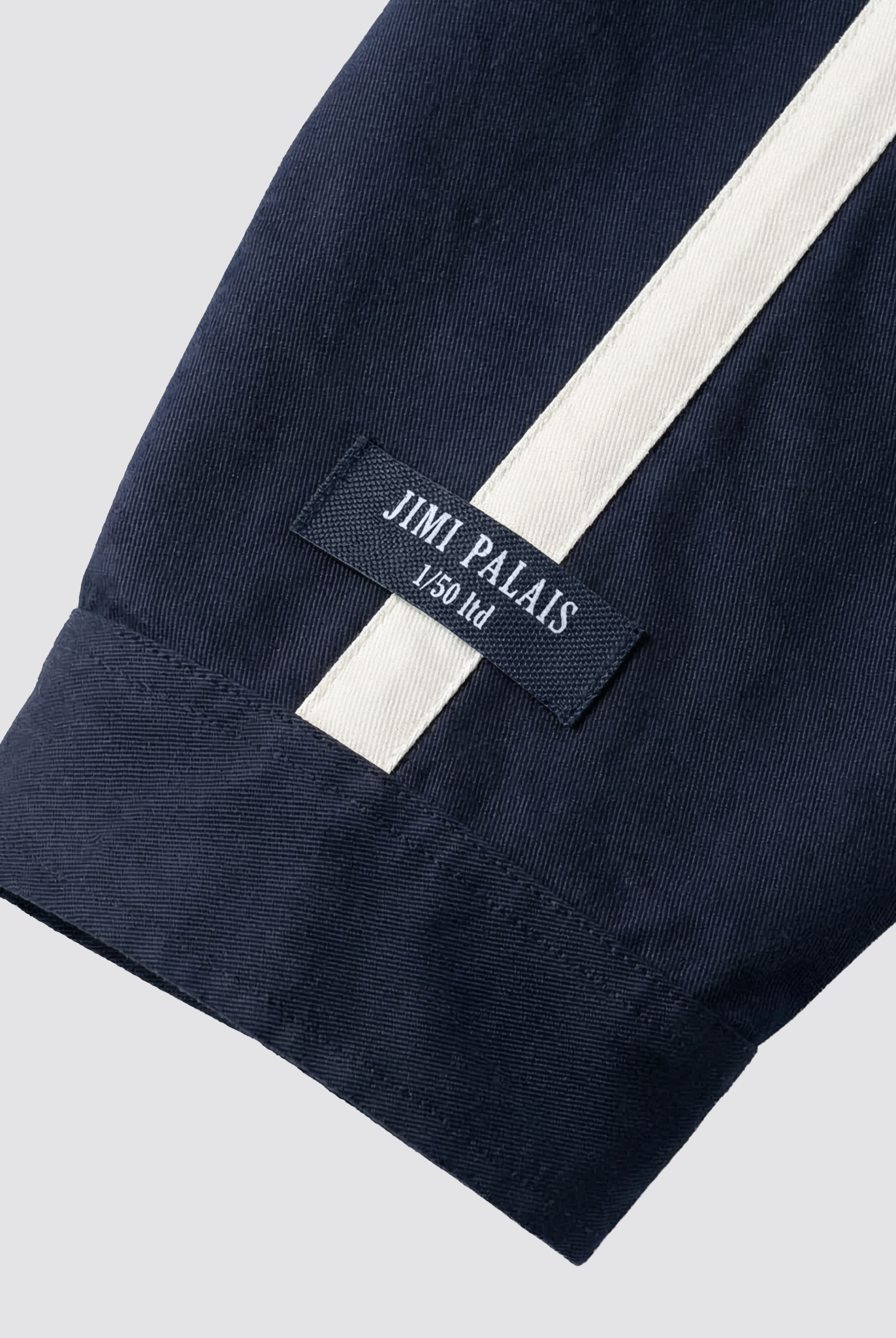 Hochwertige Stickerei „Jimi Palais“