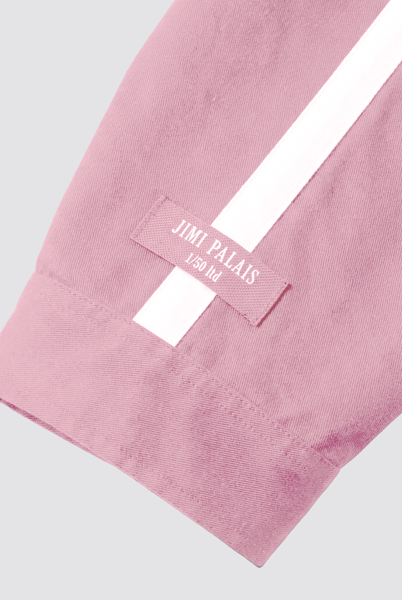 Hochwertige Stickerei „Jimi Palais“