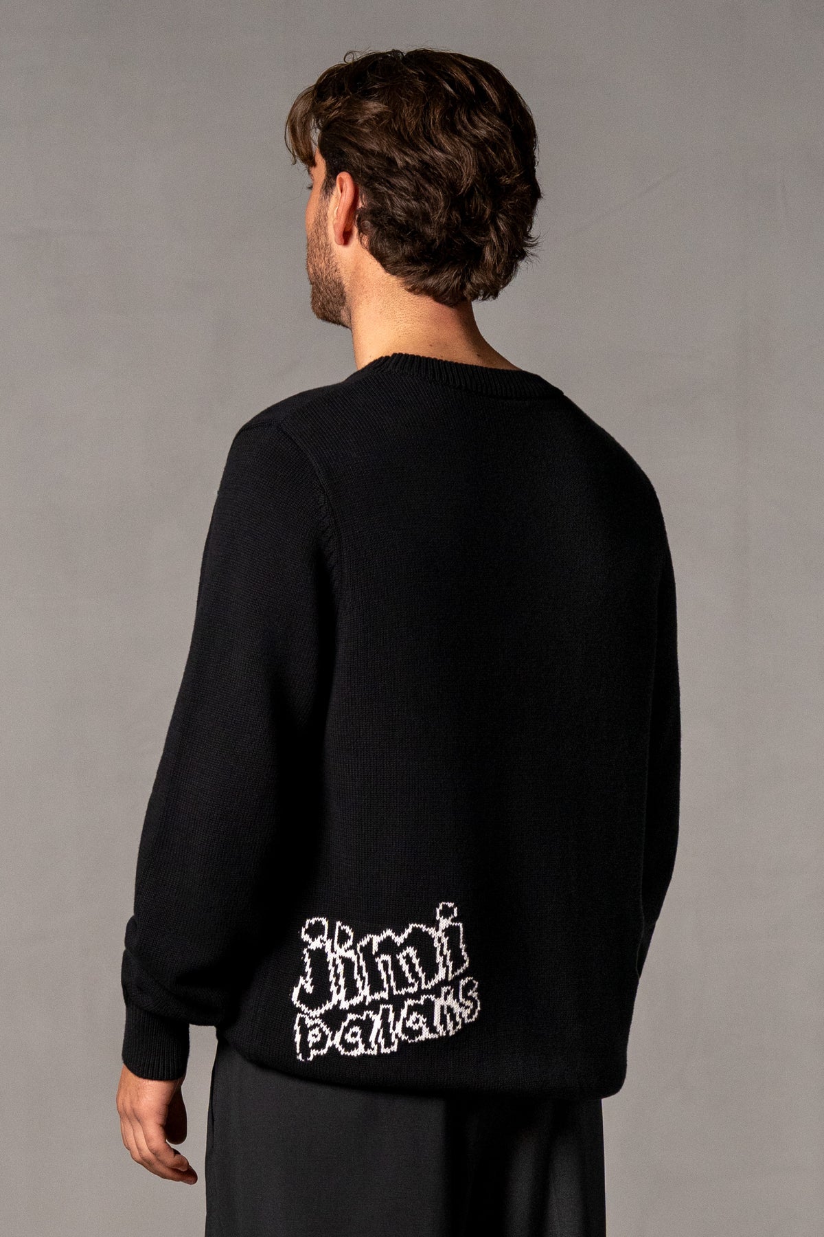Herren Strick-Sweater mit JIMI PALAIS Jacquard-Logo – Schwarz, Rückansicht