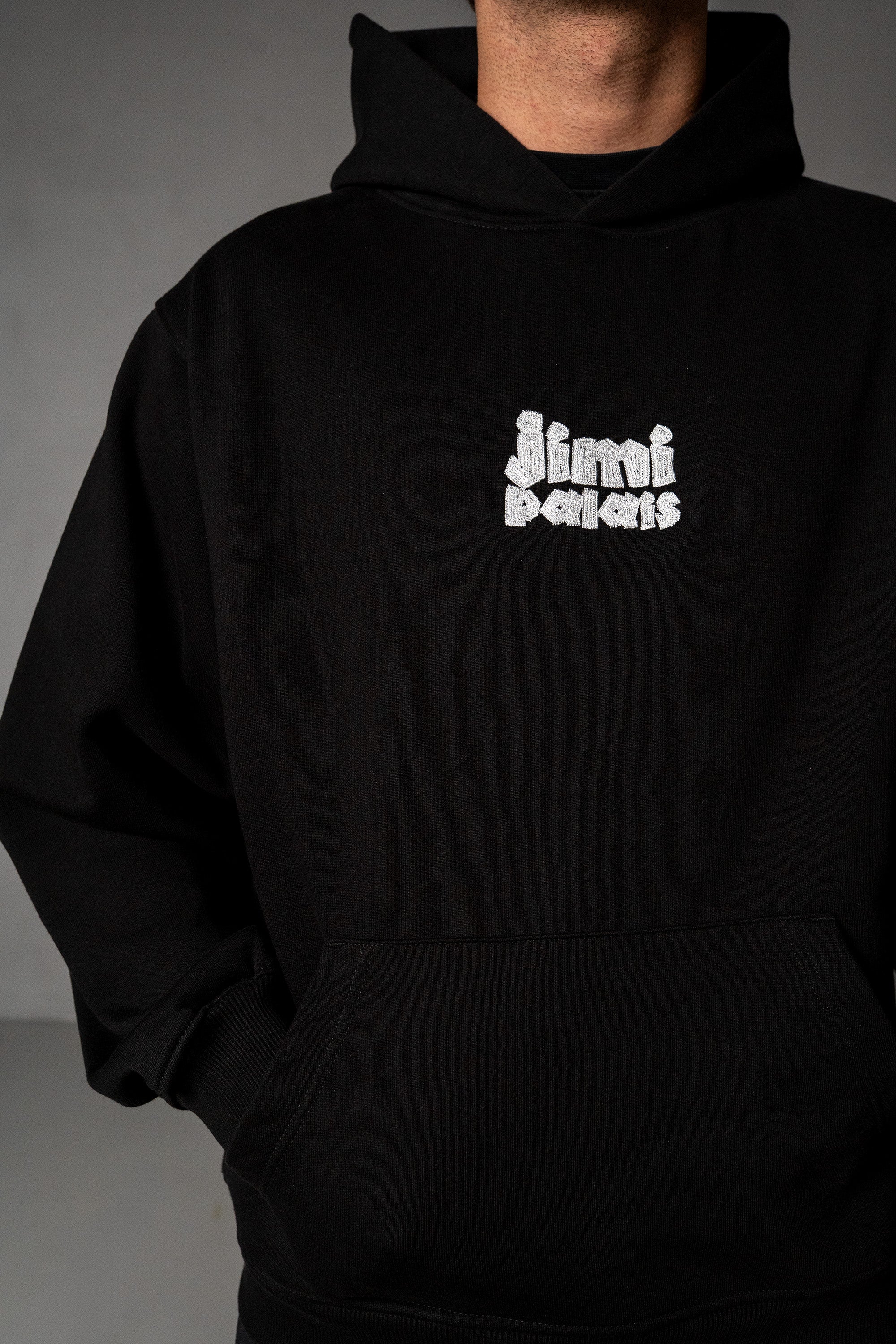 Herren Hoodie Schwarz mit JIMI PALAIS Stick – Schwarz, Detail