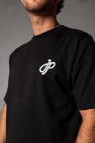 Herren T-Shirt mit JIMI PALAIS Monogramm – Schwarz, Detail
