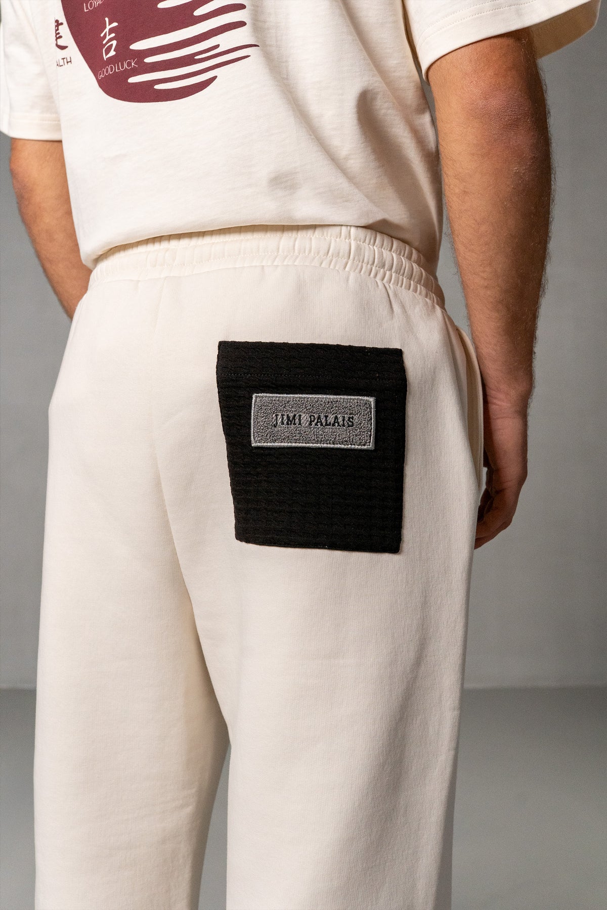 Herren Jogginghose mit Crochet-Tasche – Beige, Detail