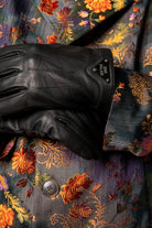 Herren Lederhandschuhe aus Kalbsleder mit JIMI PALAIS Label – Schwarz, Detail