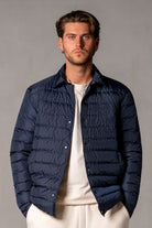 Herren Pufferjacke Dunkelblau mit JIMI PALAIS Stick – Dunkelblau, Vorderansicht
