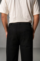 Herren Jeans Schwarz mit Bundfalte – Schwarz, Detail Bundfalte