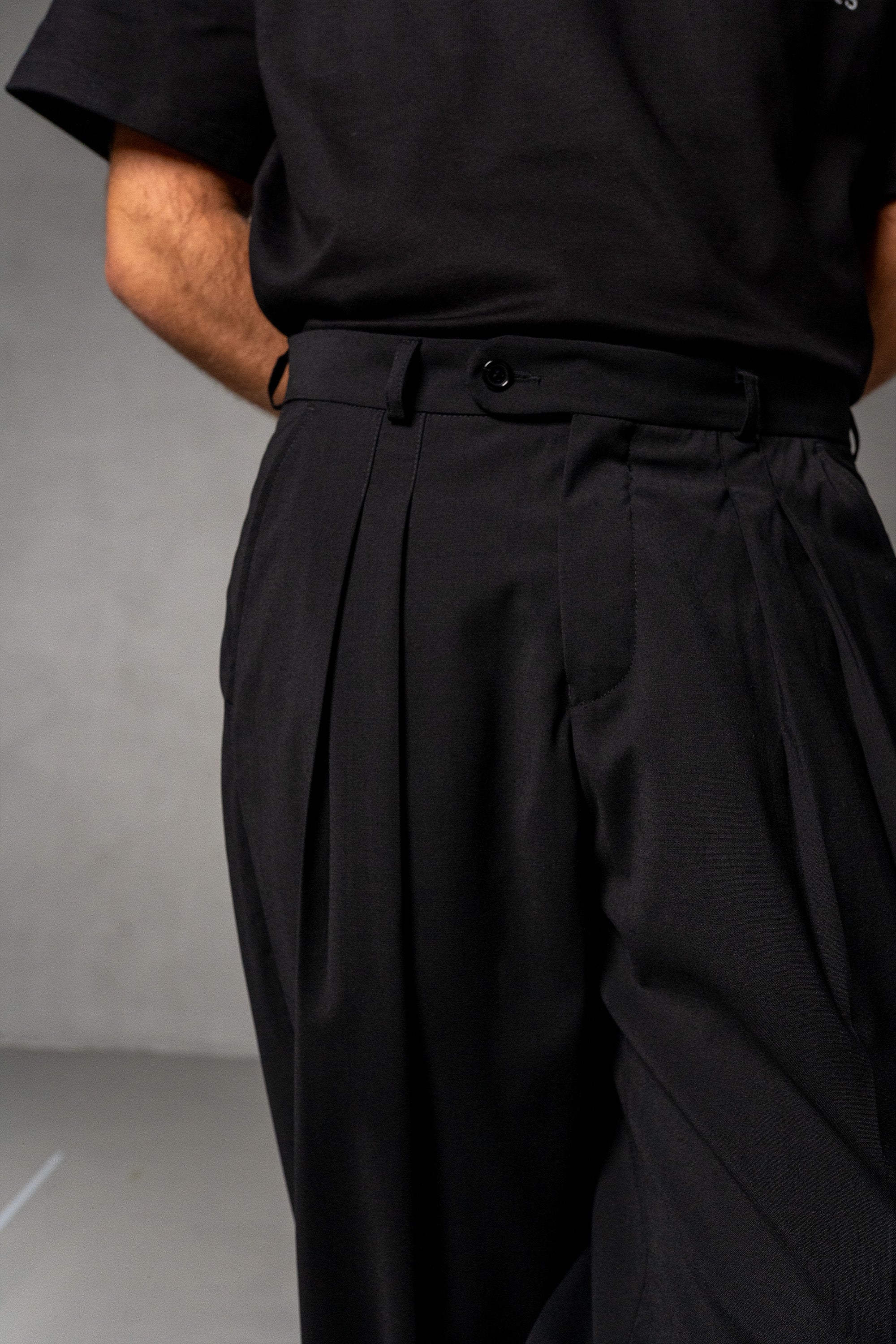Herren Hose mit Nadelstreifen – Schwarz, Detail