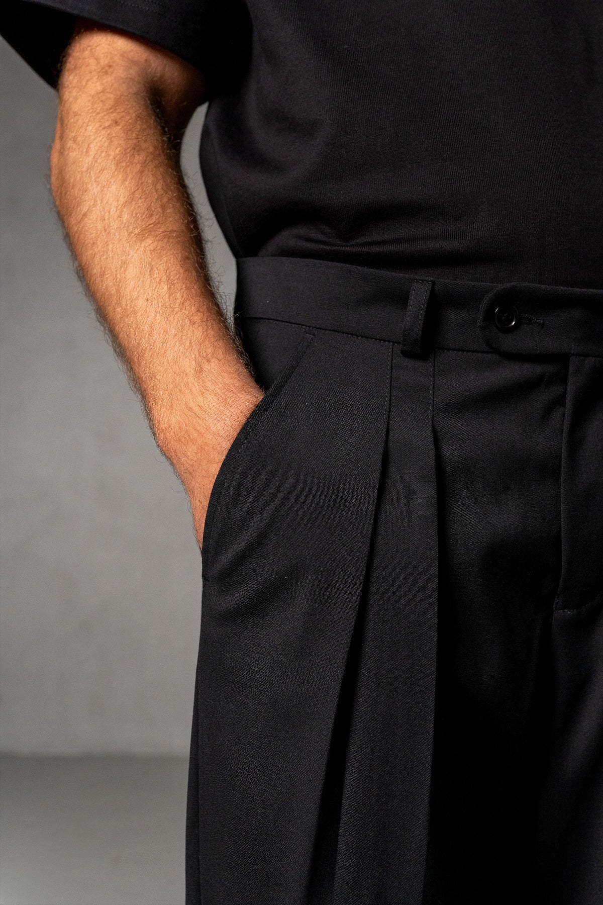Herren Hose mit Nadelstreifen – Schwarz, Detail