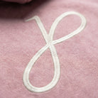 Hoodie mit J Monogramm vorne und großem Print auf der Rückseite