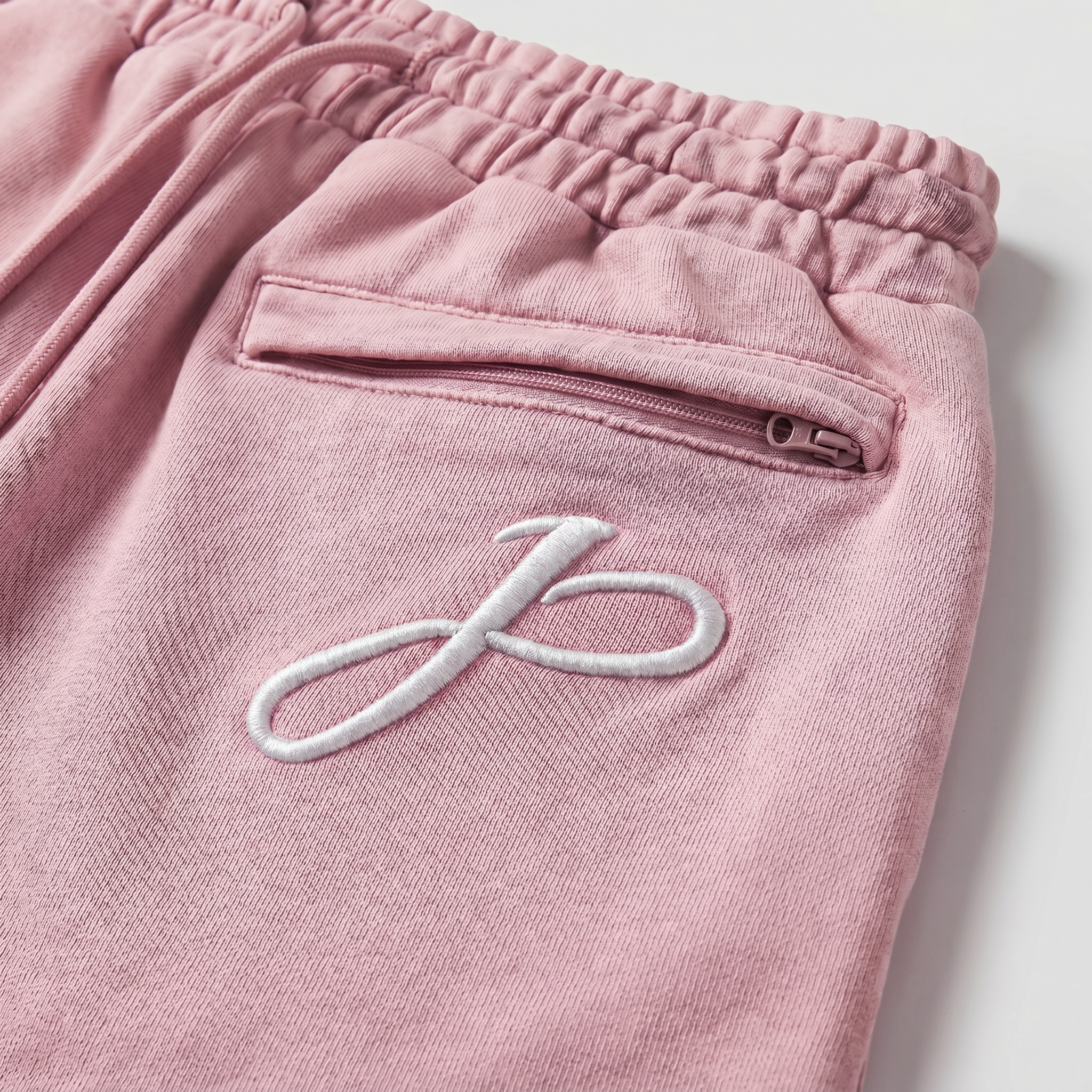 Shorts mit Monogram 