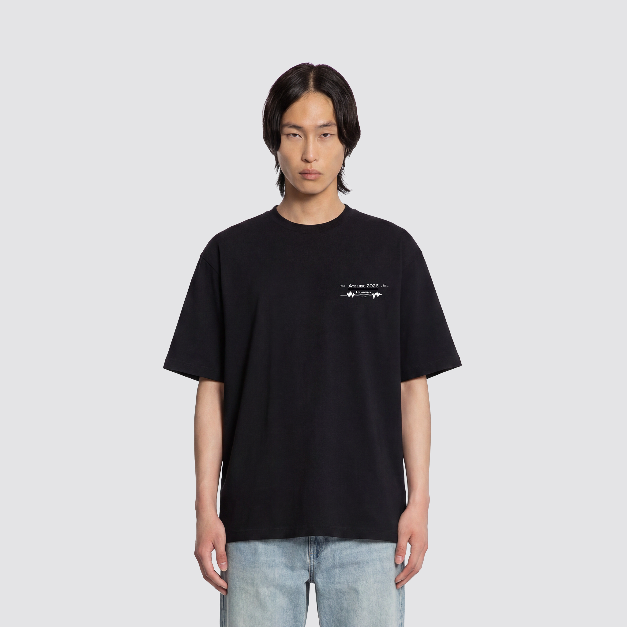 Oversized T Shirt mit kleinem Brustprint und Graffiti Rückenprint