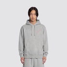 Hoodie mit J Monogramm vorne und großem Print auf der Rückseite