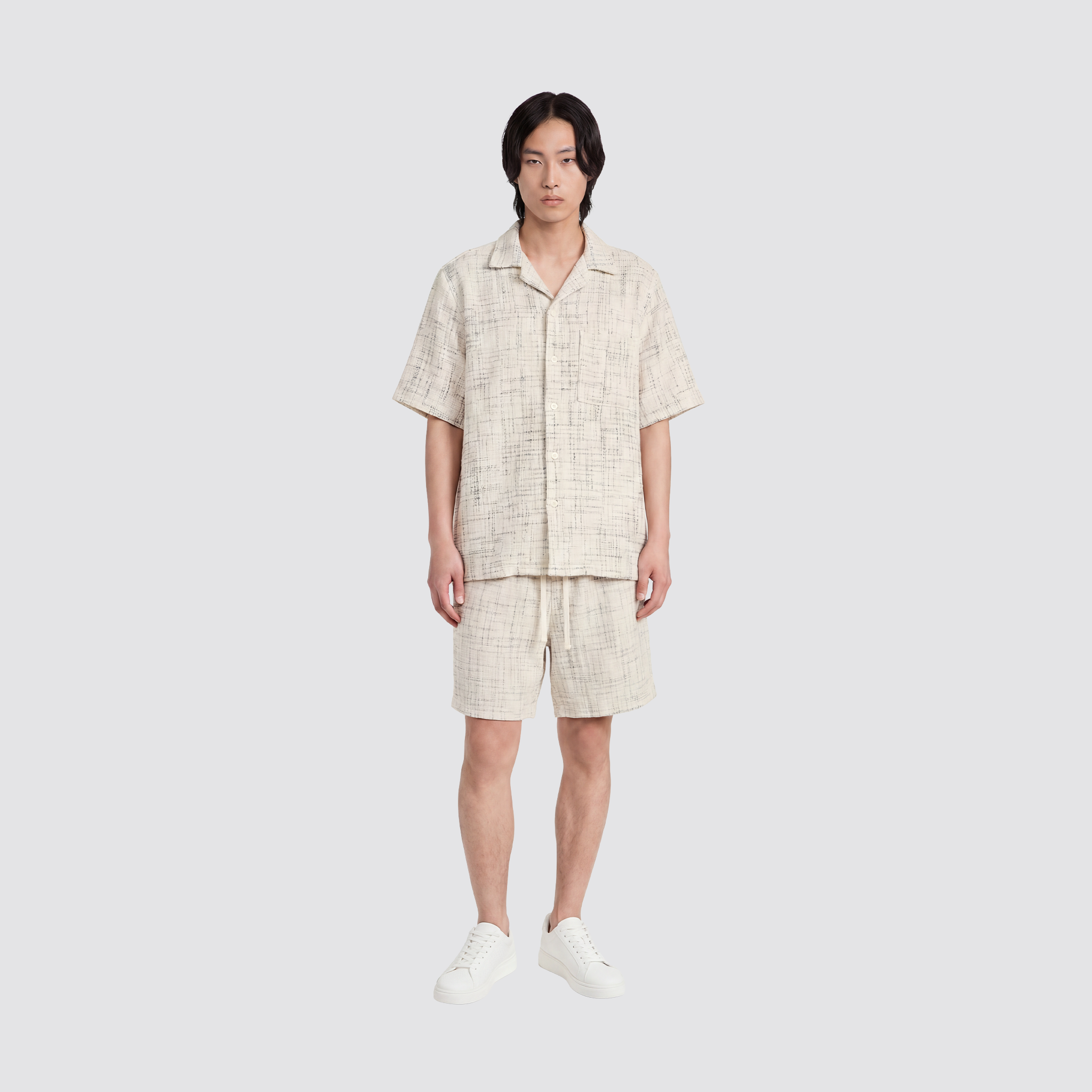 Weiße Velours Short mit Karomuster 