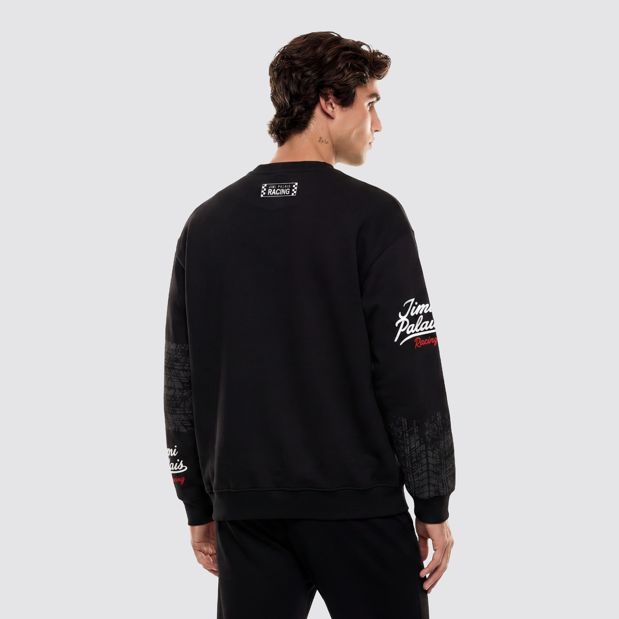 Schwarzer Baumwollpullover mit Applikationen und Frontprint auf der Vorderseite