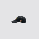 Cap mit detailreicher Stickerei und Patch auf der linken Seite