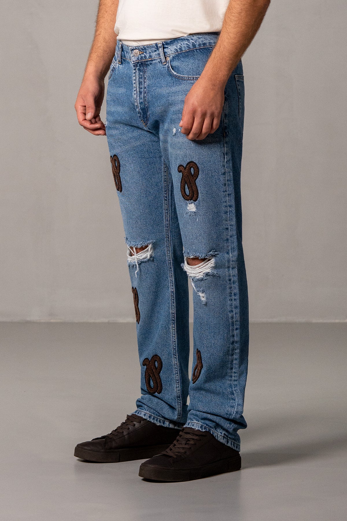 Herren Jeans Blau mit JIMI PALAIS Monogramm-Patches – Blau, Seitenansicht