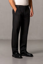 Herren Jeans Schwarz mit Bundfalte – Schwarz, Seitenansicht